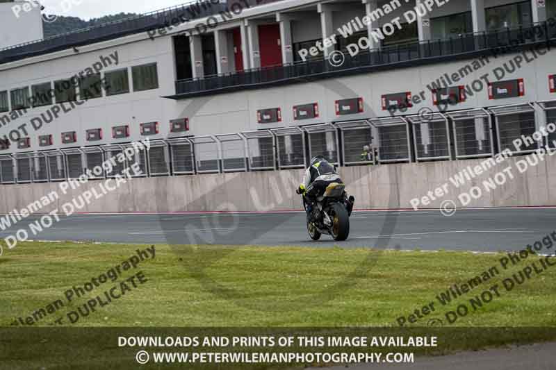 cadwell no limits trackday;cadwell park;cadwell park photographs;cadwell trackday photographs;enduro digital images;event digital images;eventdigitalimages;navarra;no limits trackdays;peter wileman photography;racing digital images;trackday digital images;trackday photos